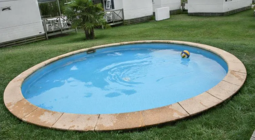 Maison de vacances entièrement équipée avec terrasse, barbecue et jardin | Vue jardin - Image 1