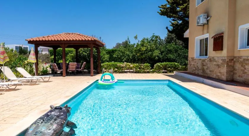 Villa Katerina, Private Pool, Garden & 3 Ensuite Bedrooms - Image 1