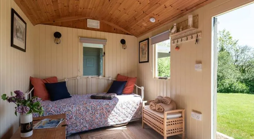 Safari Cornwall - 2 glamping units - Image 1