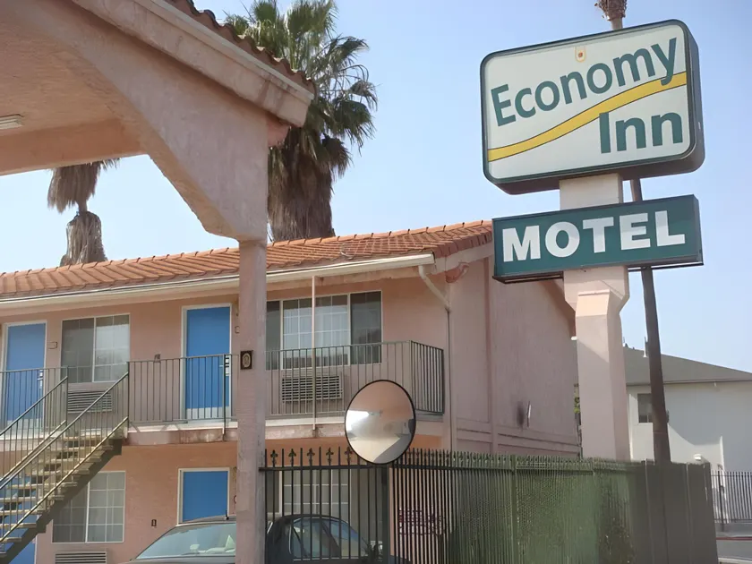 Economy Inn Motel - Image 1
