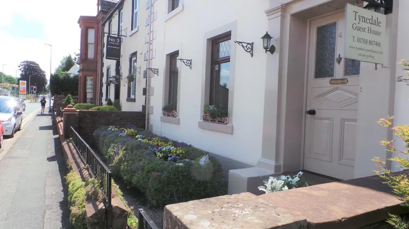 Tynedale Guest House - Image 1