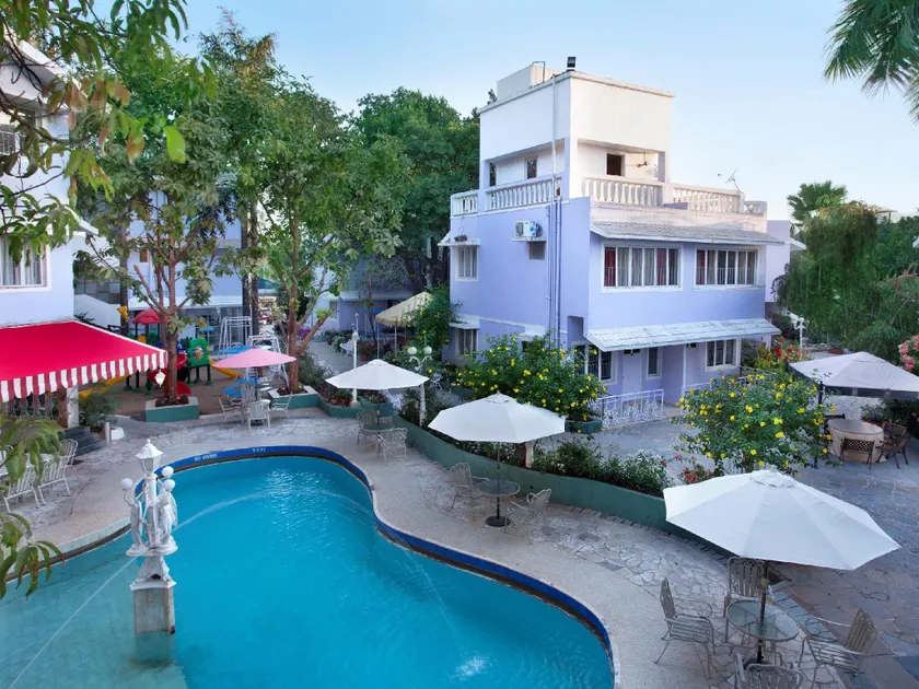 Avion Holiday Resort - Image 1