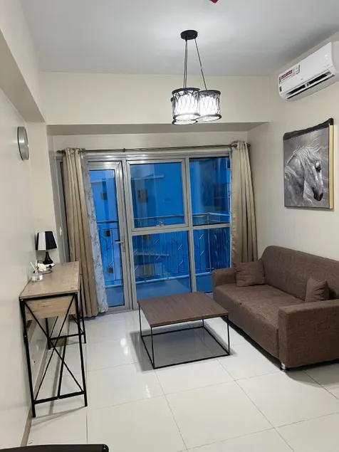Spacious 1BR Apt with Seaview & Pool View near Okada, MOA & Airport - Image 1