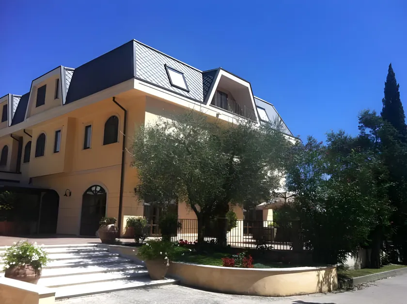 Hotel Del Sole - Image 1