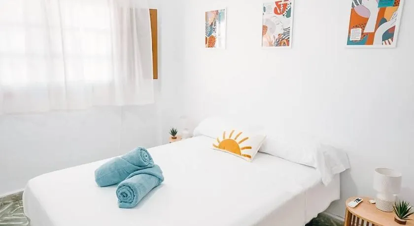 Bonito apartamento a 10m de la playa Pedregalejo - Image 1