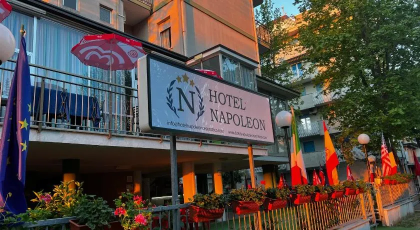 Hotel Napoleon - Image 1