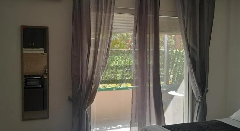 Holiday and Business Home - Image 1