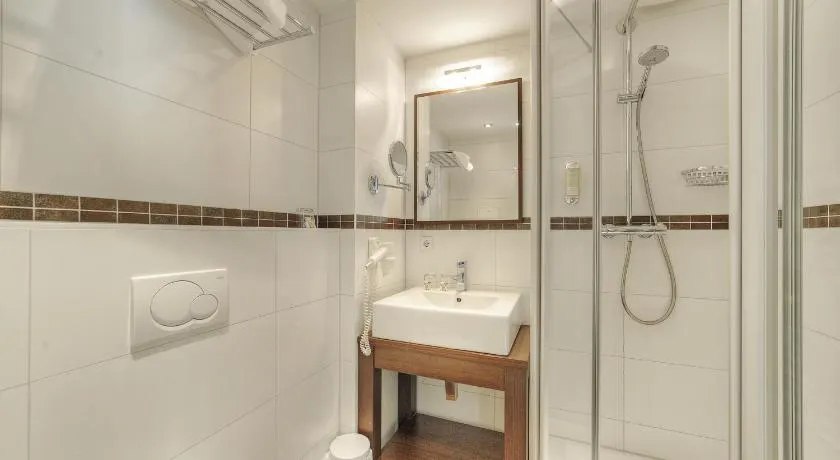 Hotel am Gröbenbach - Image 1