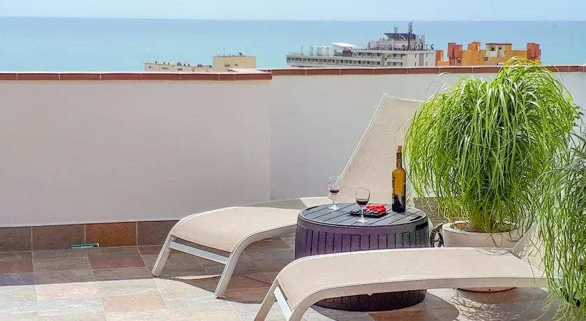 Atico Duplex con vistas al mar. Dos plazas de garaje - Image 1
