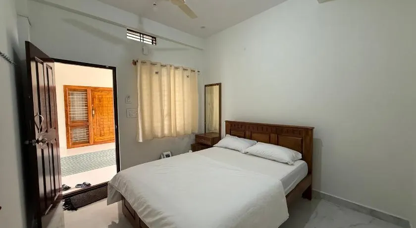 Sridevi Rooms - Image 1