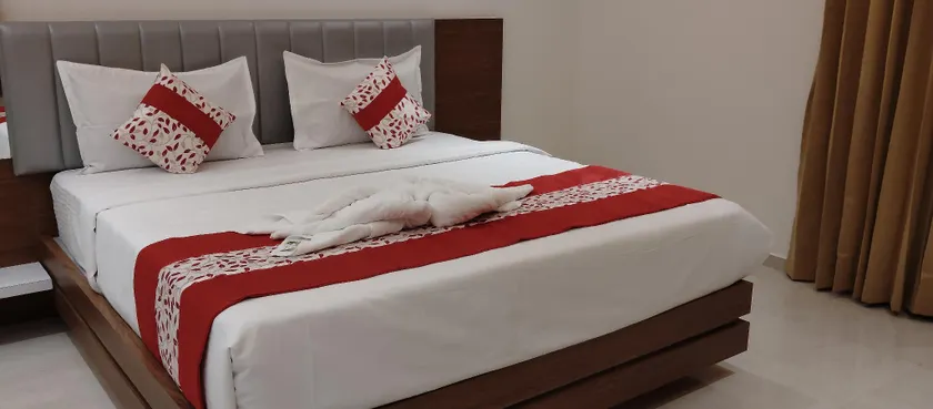 Hotel Nishara - Image 1