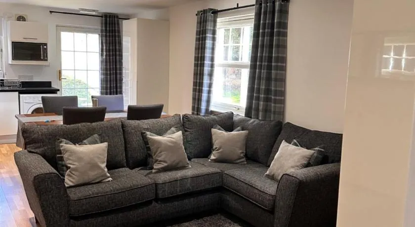 Apartment in Queens Court, Banchory - Image 1