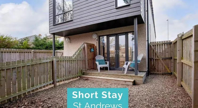 St Andrews Garden Apartment - Image 1
