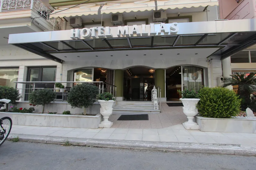 Hotel Mallas - Image 1