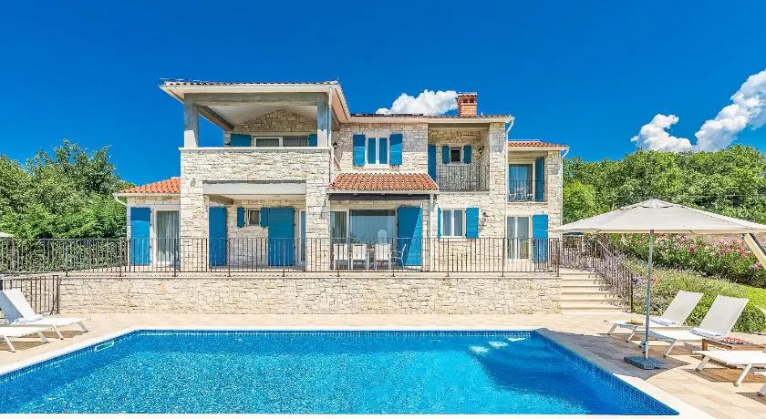 Villa Sterpazzi mit Meerblick, Pool und Jacuzzi nähe Porec - Image 1