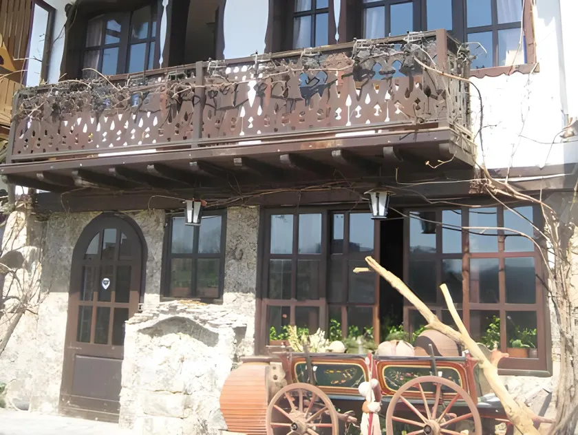 Gurko Hotel - Image 1