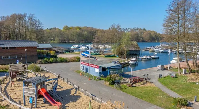 Zimmer am See - 01 - Image 1
