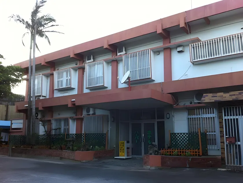 Hotel Harbor - Image 1