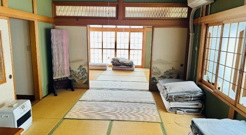 津軽三味線と民謡 繭子の宿 - Image 1