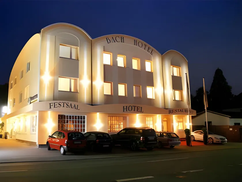 Bach Hotel - Image 1
