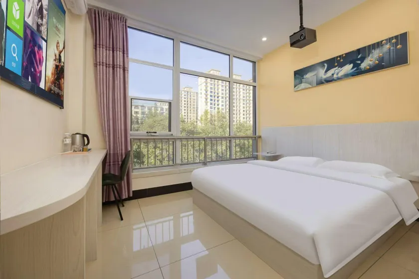 Maple Inn Express Hotel - Image 1