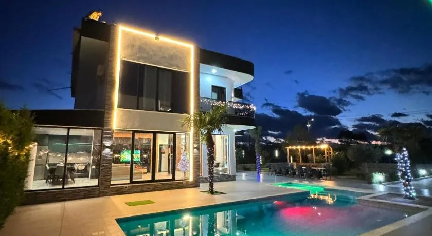 Villa Shefit - Image 1