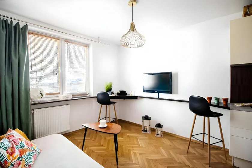 PiotrApartments - Central Warsaw Daleka - Walk to Central Station - Image 1