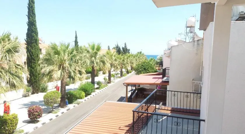 Pirgos beach house - Image 1