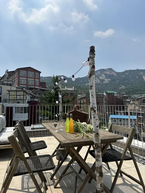 [Petit Seochon] Best view of Seochon! rooftop - Image 1