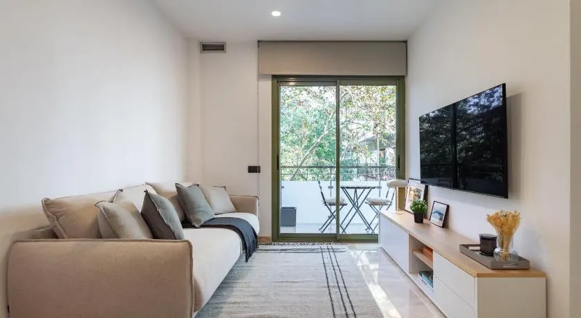 Cozy Apartment Les Corts - Image 1