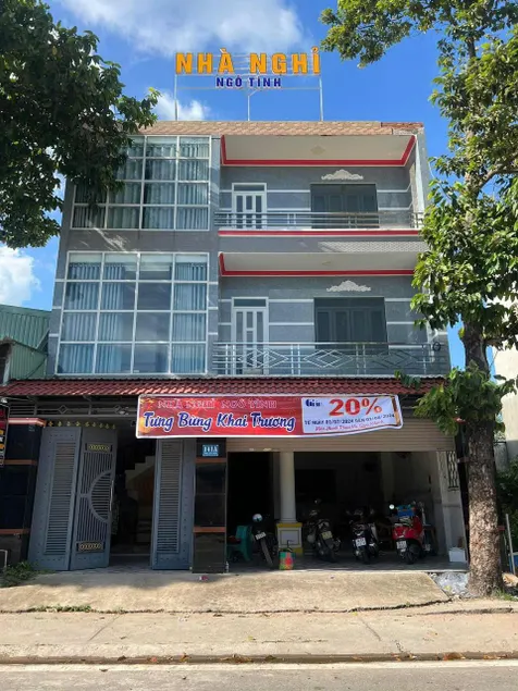 Hotel Ngô Tình - Image 1