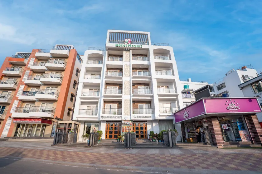 Hotel Mayuri - Image 1