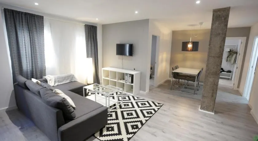Brand new charming apartment next to the river - Image 1