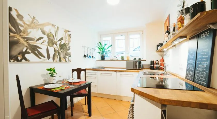 Gemütliches 1 Zimmer Apartment im zentralen Hamburg Altona - Image 1