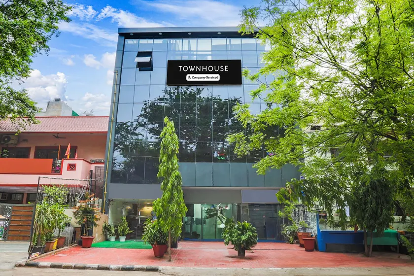 Townhouse Vikaspuri - Image 1
