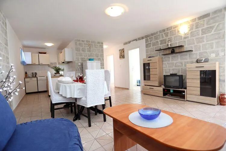 Apartment Meri - Image 1