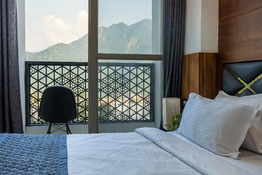 Hotel Tapovan Hills Near Secret Waterfall - Image 1