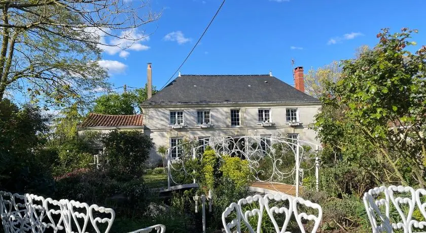 Chambre de charme dans un jardin de 1500m2 - Image 1