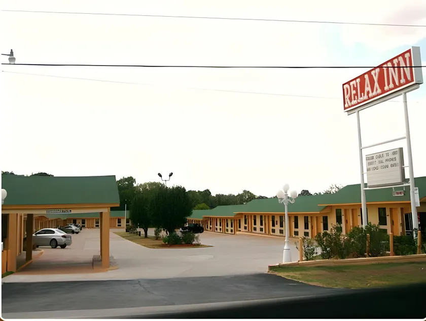 Relax Inn  - Image 1