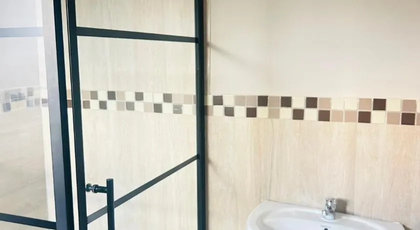 Rainow guest house - Image 1