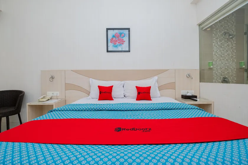 RedDoorz Premium @ Jalan Veteran Bojonegoro - Image 1