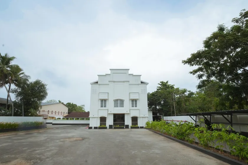 Alleppey Prince Hotel - Image 1