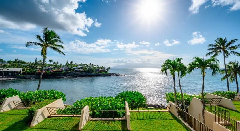 Napili Point Oceanfront 2 BR Water Front Great for Families Complimentary Car with 6 Nights NAP-C18 by KBM - Image 1