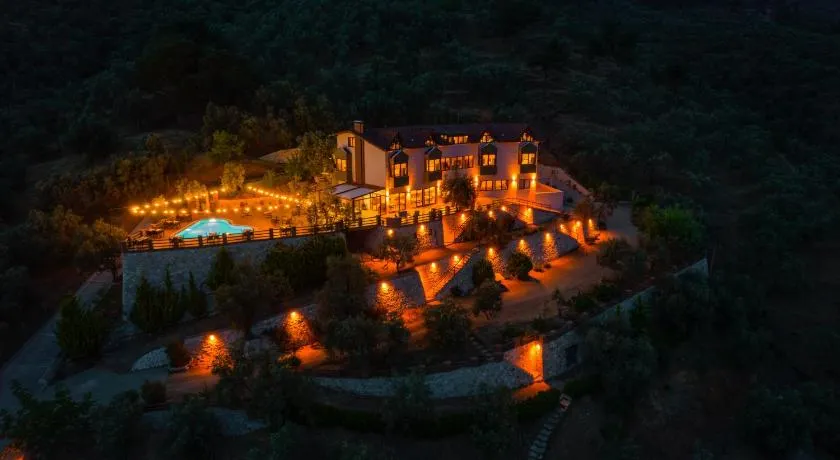 KAZDAĞLARI ZEYTUNİHAN BUTİK OTEL - Image 1