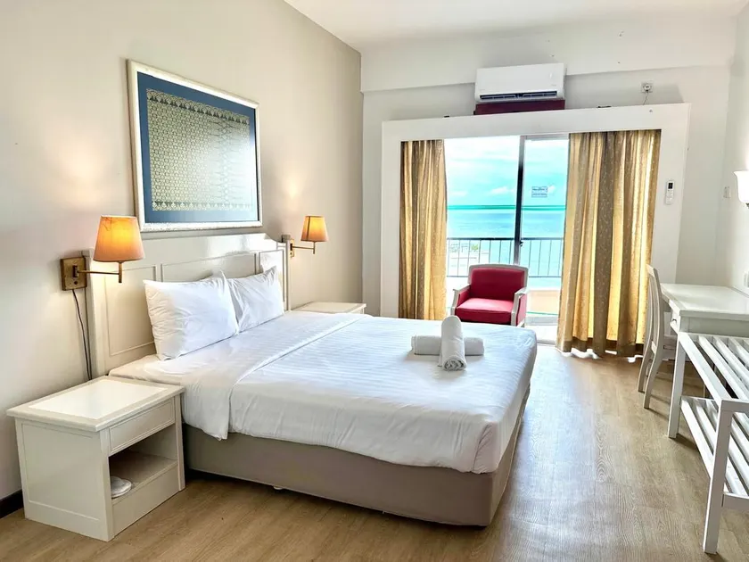 Private Suite @ Rainbow Paradise - Image 1
