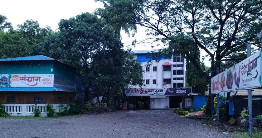 Hotel  Sangram Lodge - Image 1