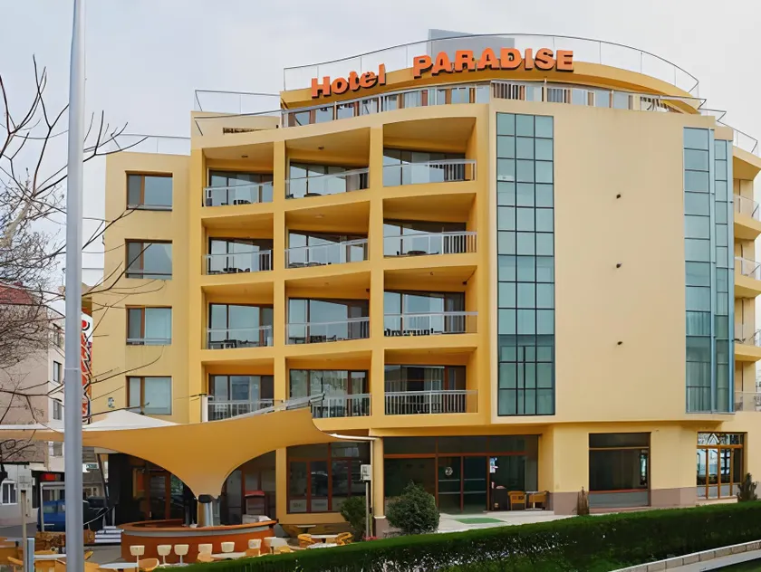 Paradise Hotel & Relax Center - Image 1
