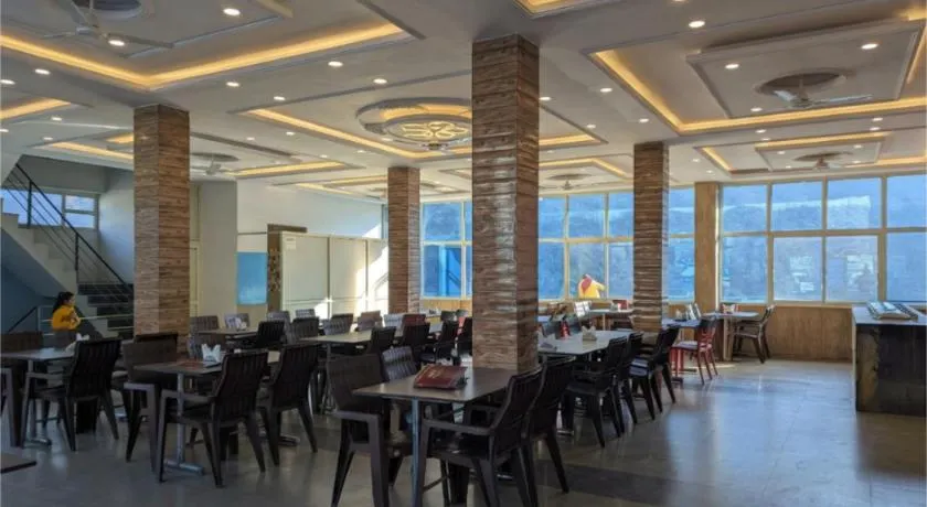 Silver oak Hotel and Restaurant - Image 1