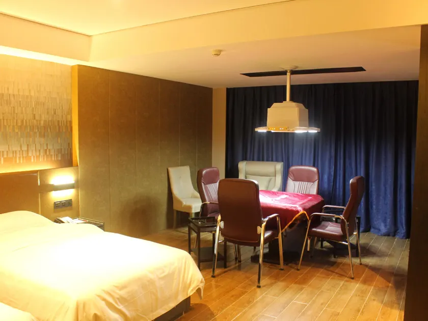Yiyang Huaxin International Hotel - Image 1