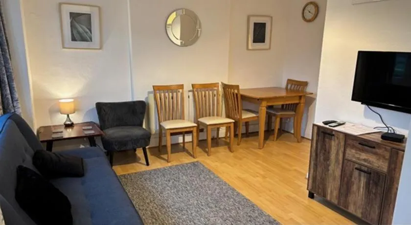 Beckington House - Image 1